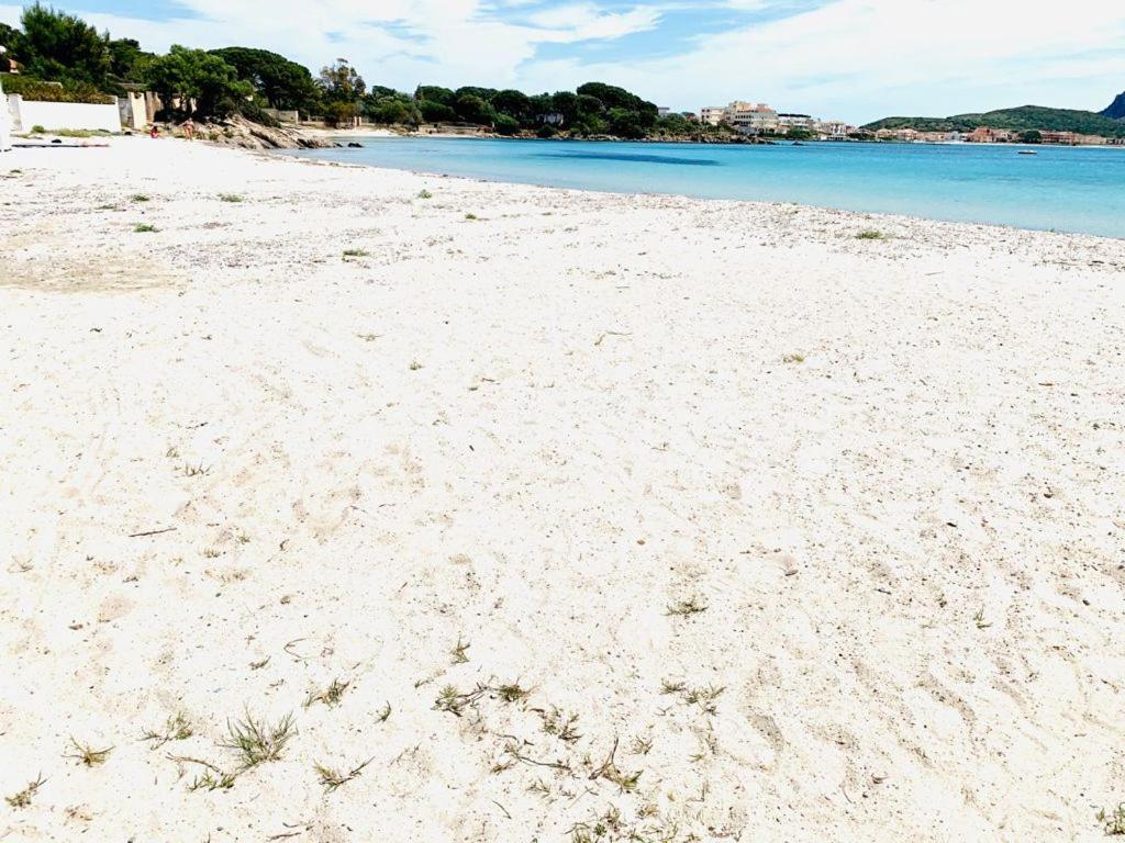Aparthotel Residenze Il Girasole Golfo Aranci Exterior foto
