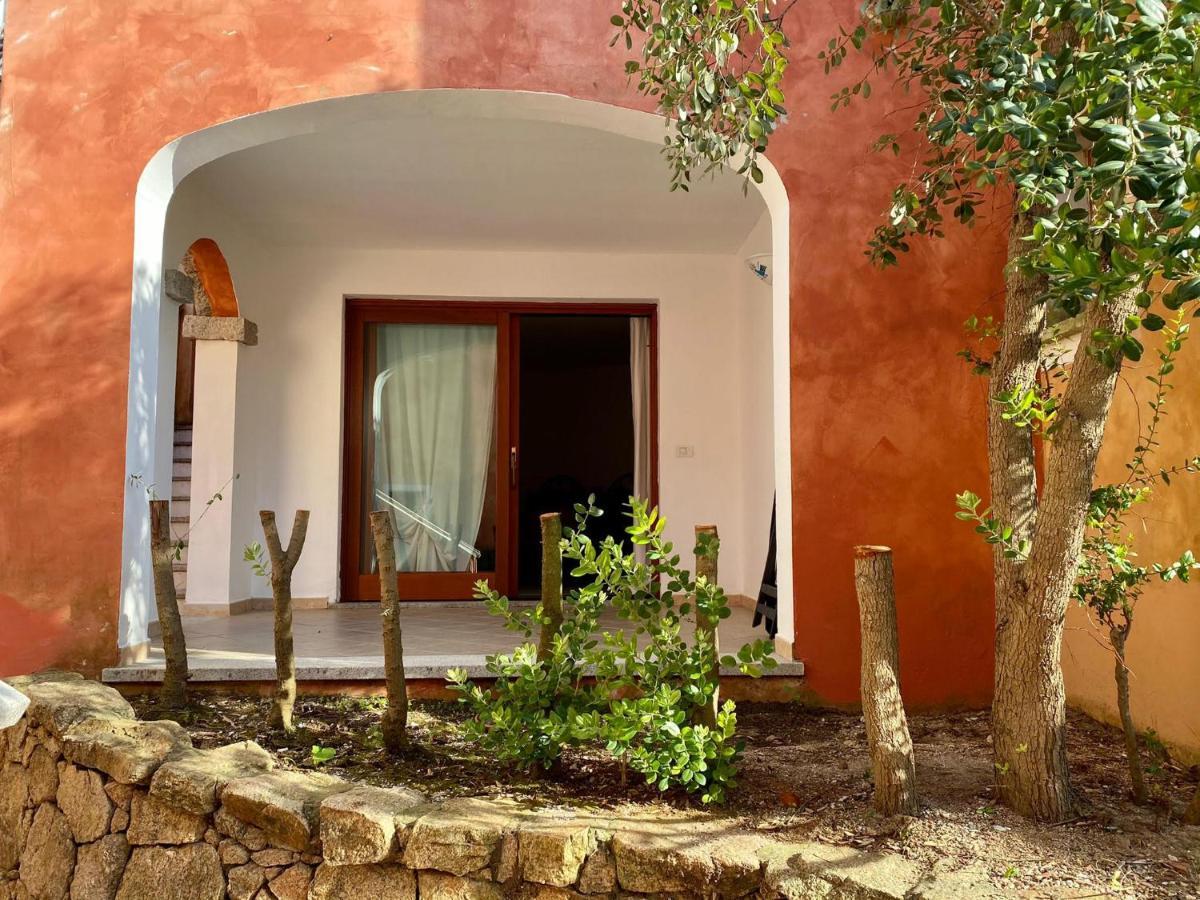 Aparthotel Residenze Il Girasole Golfo Aranci Exterior foto
