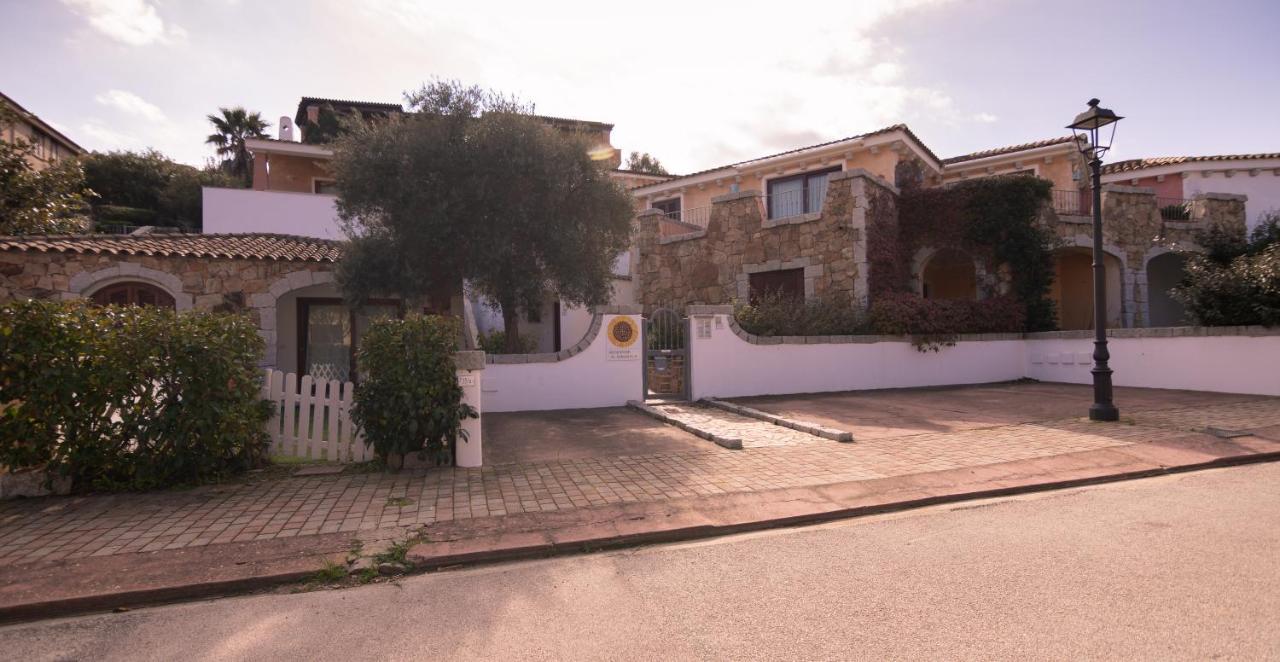 Aparthotel Residenze Il Girasole Golfo Aranci Exterior foto