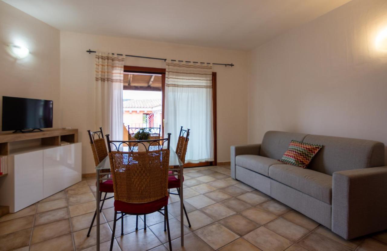 Aparthotel Residenze Il Girasole Golfo Aranci Exterior foto
