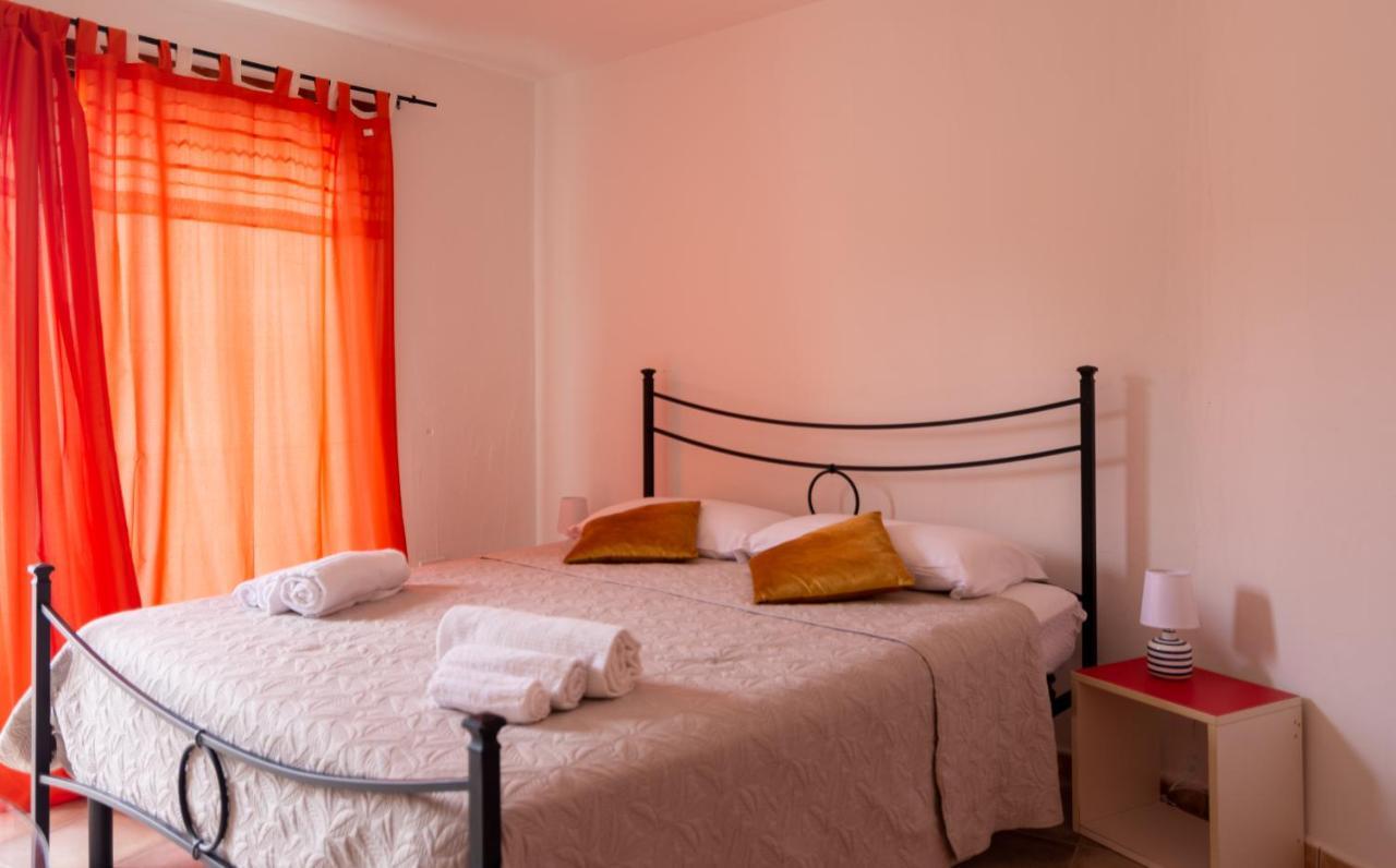 Aparthotel Residenze Il Girasole Golfo Aranci Exterior foto