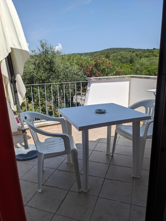 Aparthotel Residenze Il Girasole Golfo Aranci Exterior foto