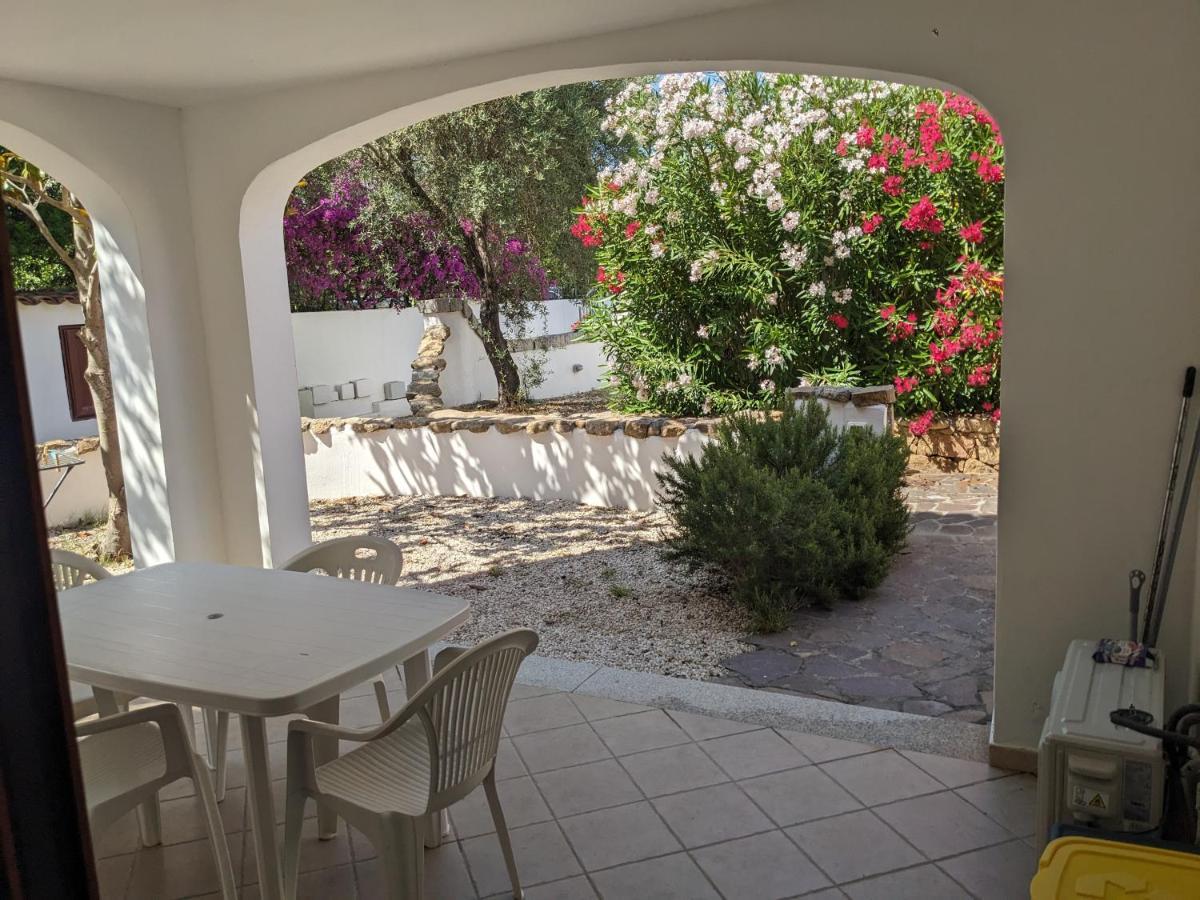 Aparthotel Residenze Il Girasole Golfo Aranci Exterior foto