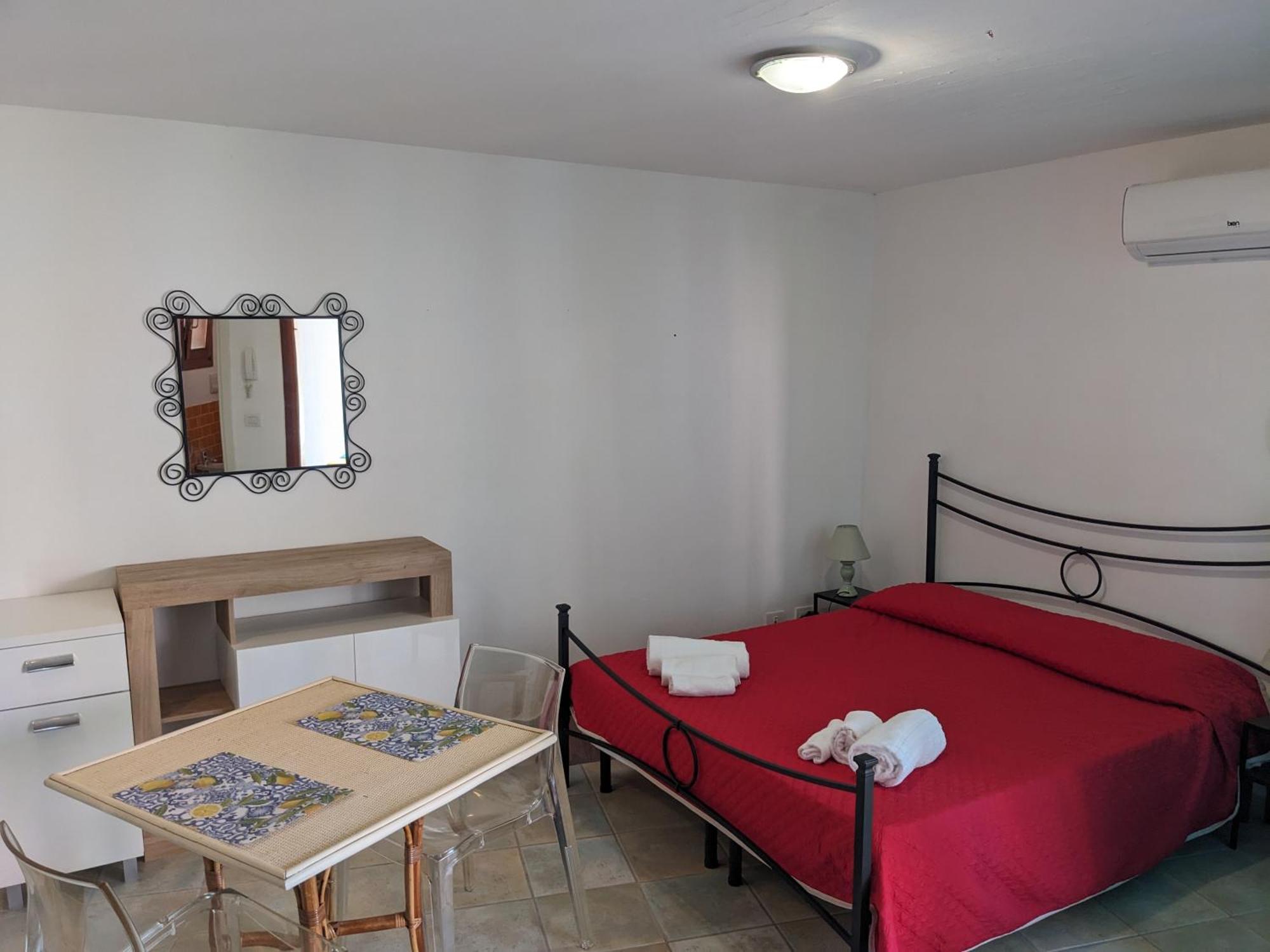 Aparthotel Residenze Il Girasole Golfo Aranci Zimmer foto
