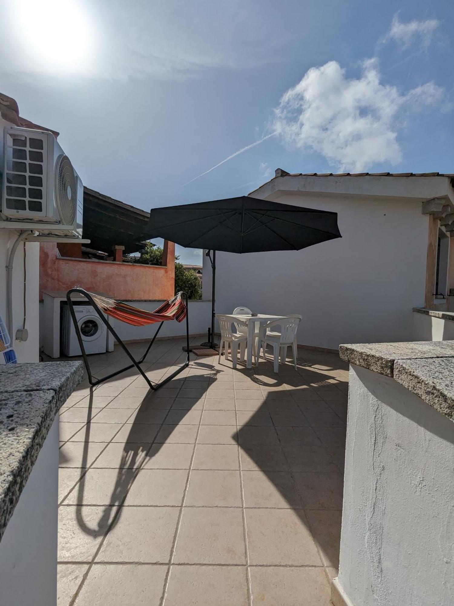 Aparthotel Residenze Il Girasole Golfo Aranci Exterior foto